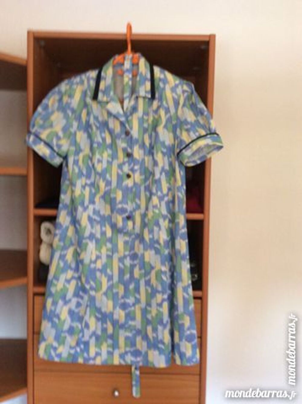 ROBES DIVERS MODELES Vêtements