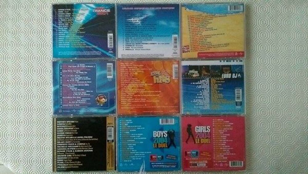DIVERS CD TBE COMME NEUF 5 € l'unit&eacute; CD et vinyles