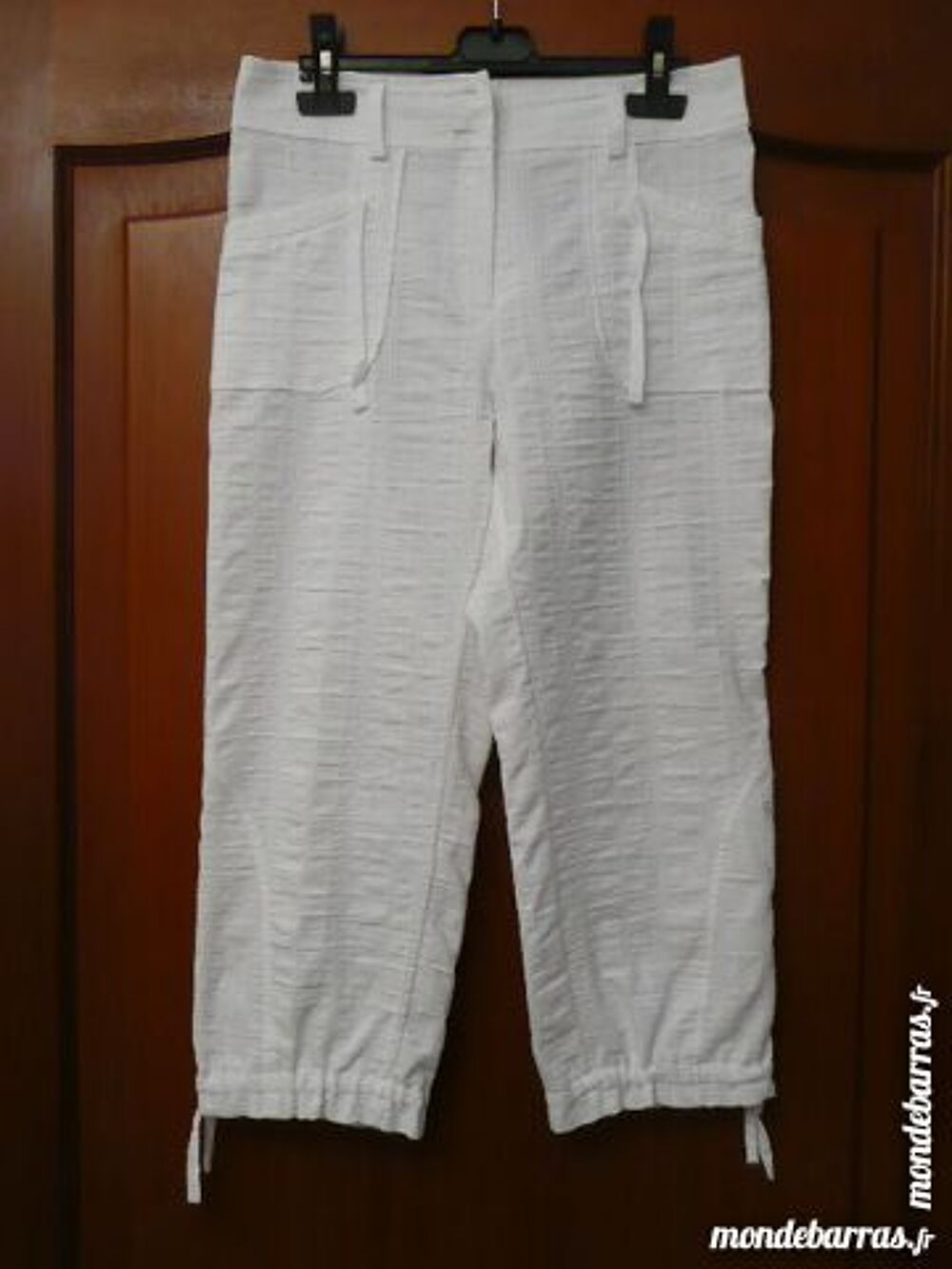 PANTACOURT BLANC JOFRATI T38 Vêtements