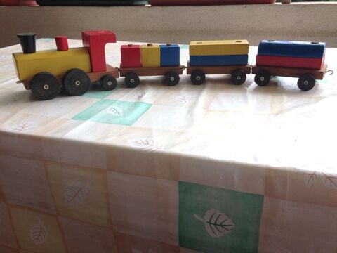 Train en bois 12 Strasbourg (67)