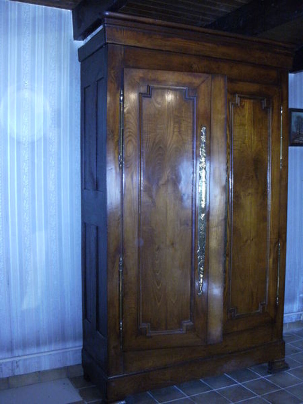 armoire en bois massif Meubles