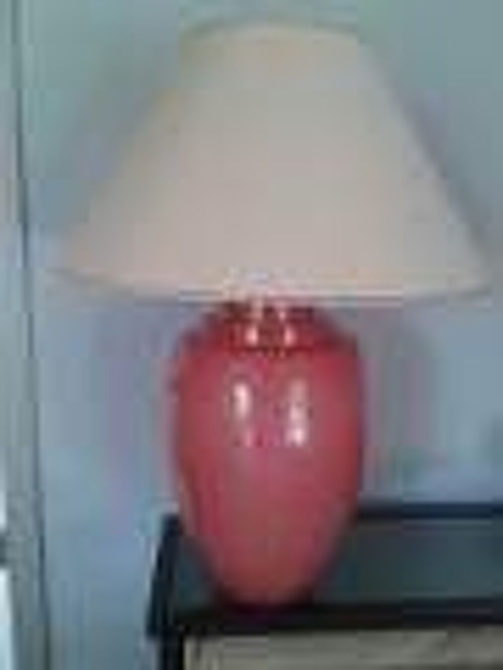 belle lampe &agrave; poser, style moderne Décoration