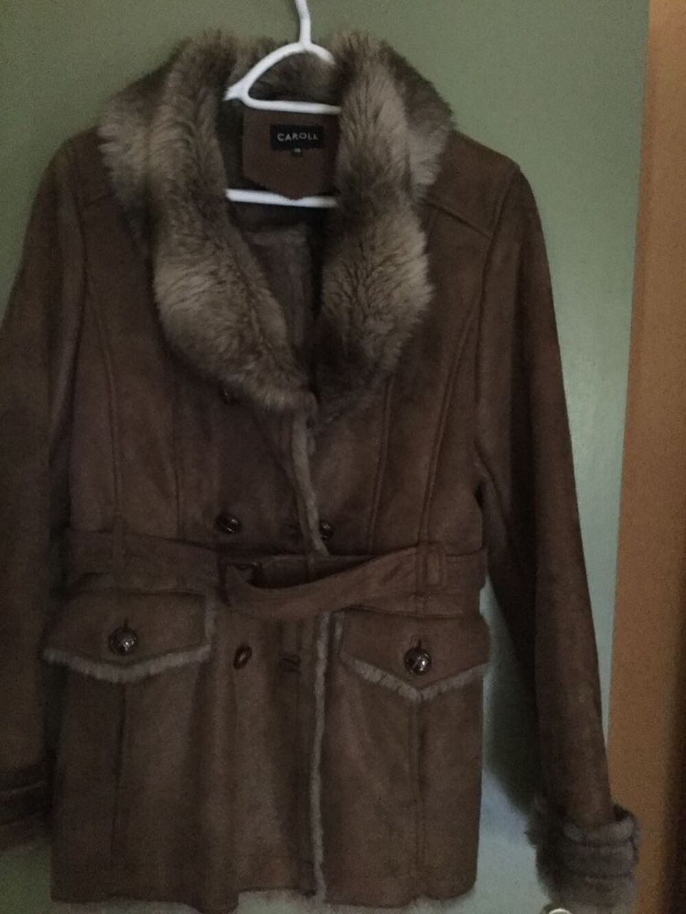 Veste marqu&eacute; Caroll Vêtements