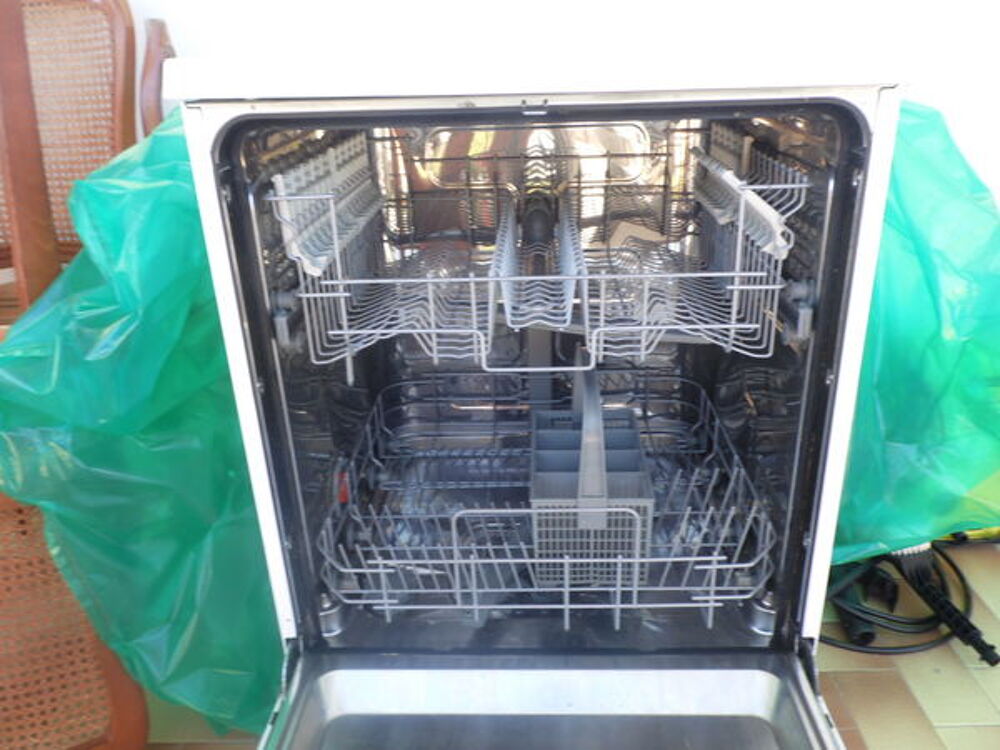 LAVE VAISSELLE "ELECTROLUX" Electroménager