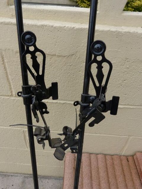 CREMONES DE VOLET 15 Ribcourt-Dreslincourt (60)