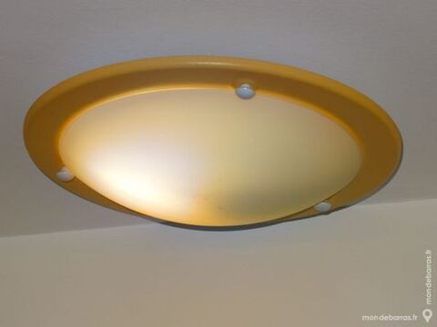 PLAFONNIERS ET VASQUE 5 Les Brouzils (85)