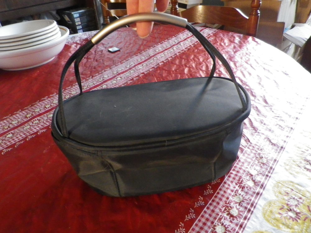 TROUSSE DE TOILETTE / VANITY BLEU FONCE Maroquinerie