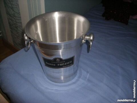 Seau � champagne neuf. 5 Laventie (62)