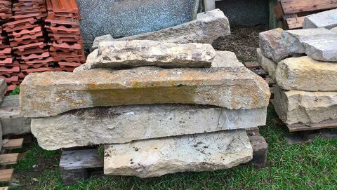 Pierres de taille jambages , linteaux 0 La Maison-Dieu (58)