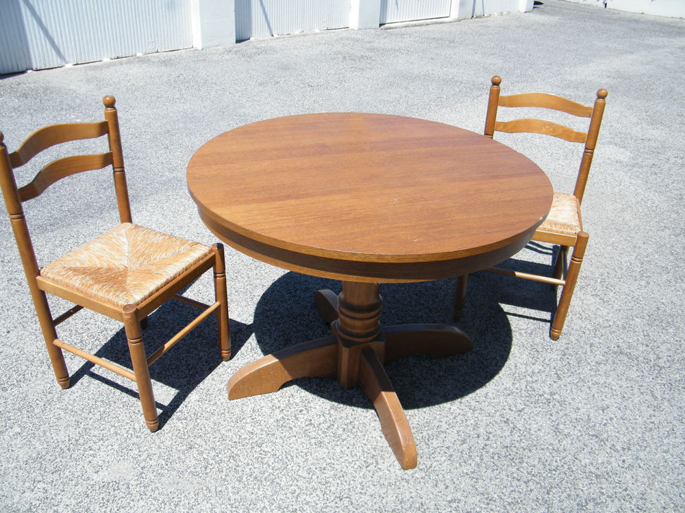 table de cuisine +4chaises Meubles