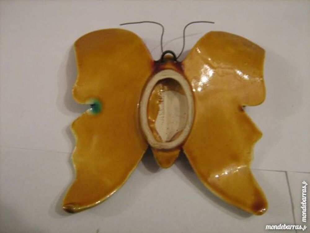 JOLI PAPILLON VALLAURIS 