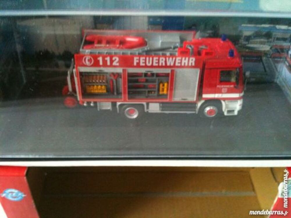 Mercedes-benz actros junior line 1/50 Jeux / jouets