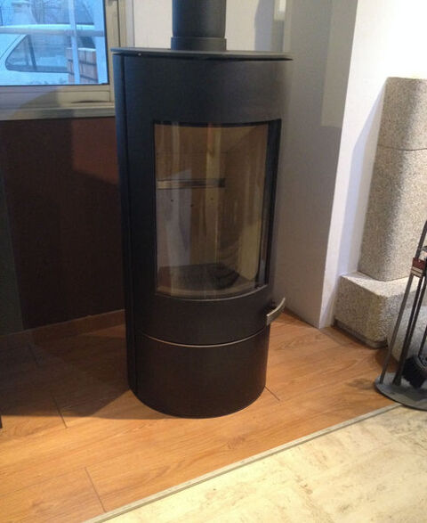 Poele rond neuf 2610 Annecy (74)
