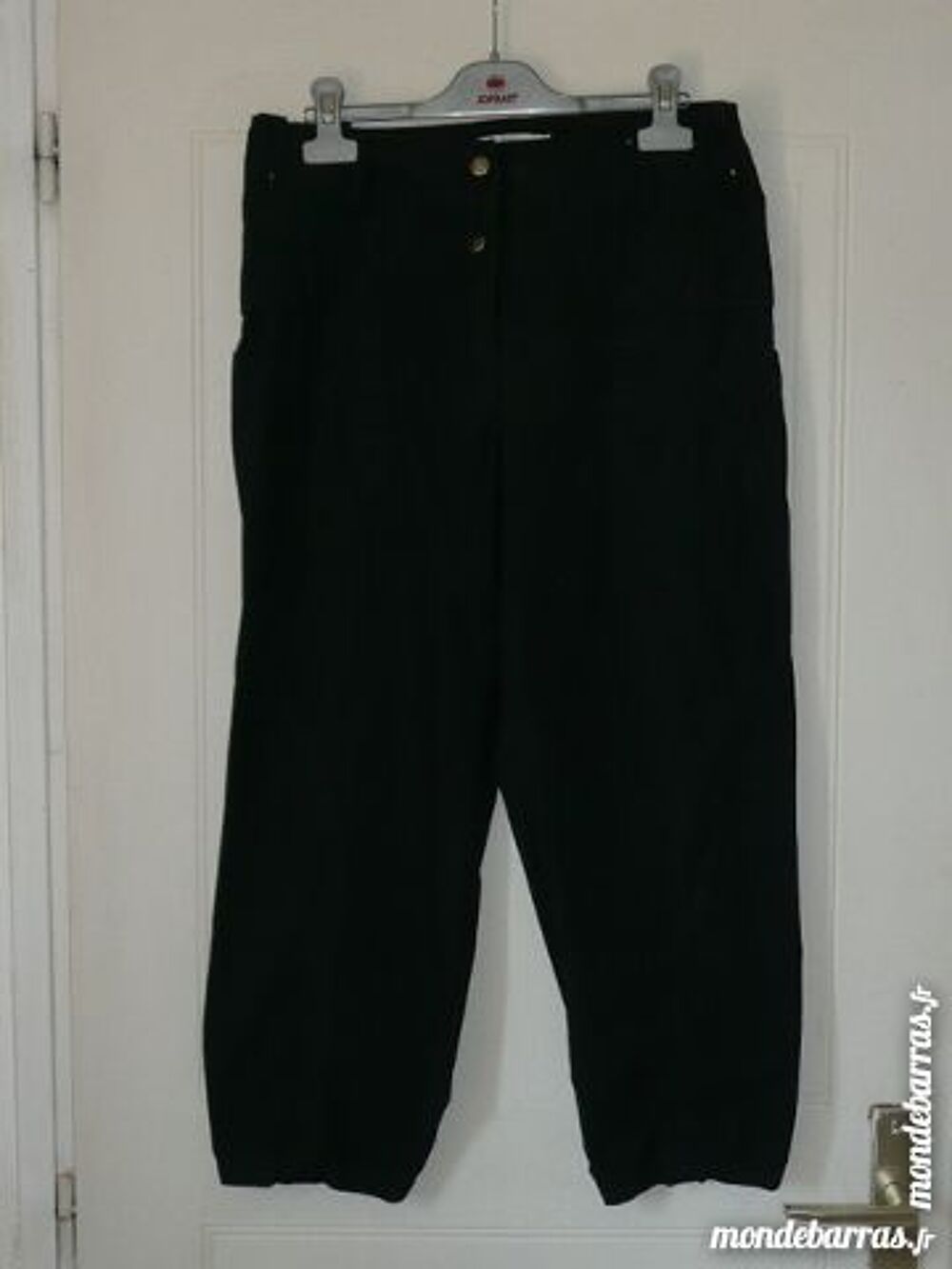 PANTACOURT NOIR JOFRATI T38 2 Vêtements