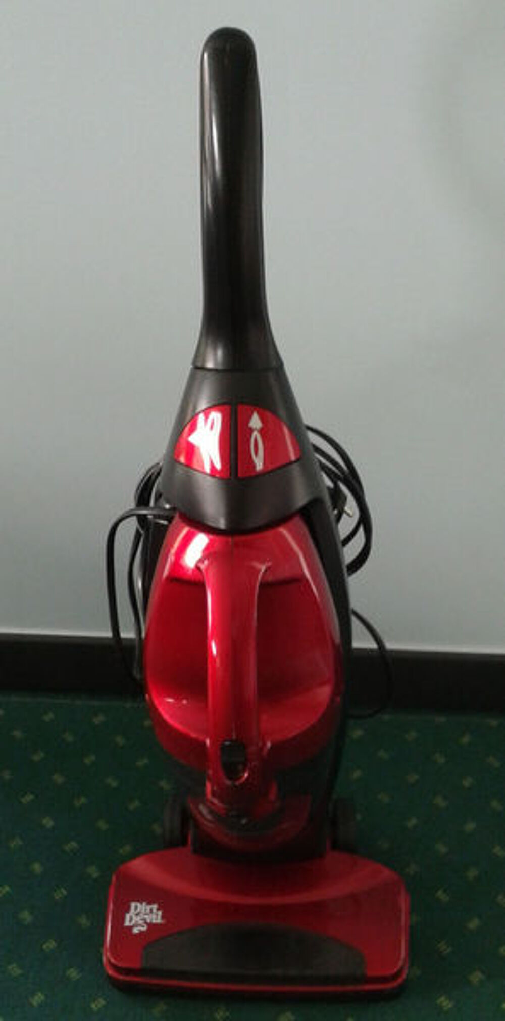 Aspirateur-Balai Dirt - Devil Electroménager