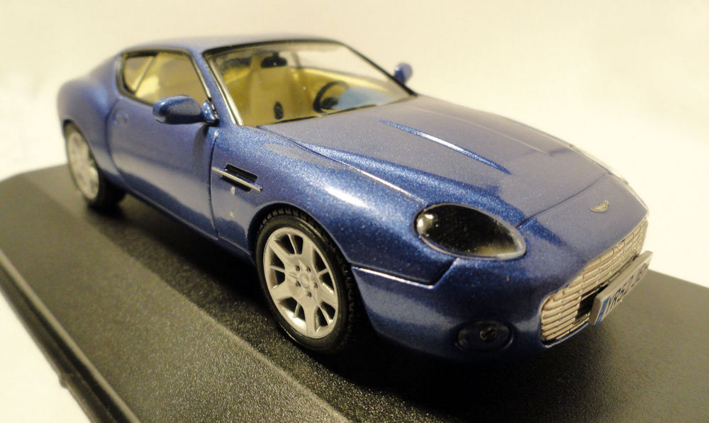 Aston Martin DB7 Zagato 2003 miniature 1/43 WhiteBox Neuf 