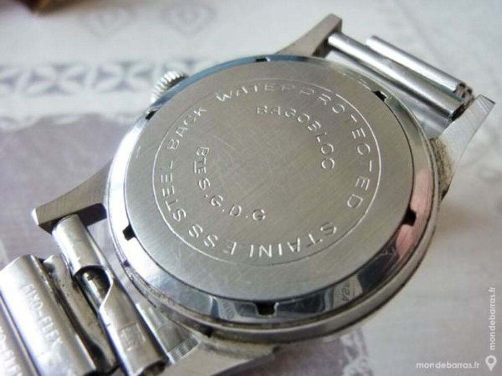 HUMA montre m&eacute;canique 1965 MEC0005 Bijoux et montres