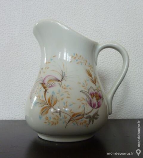PETIT POT EN PORCELAINE DE LIMOGE 10 Soissons (02)