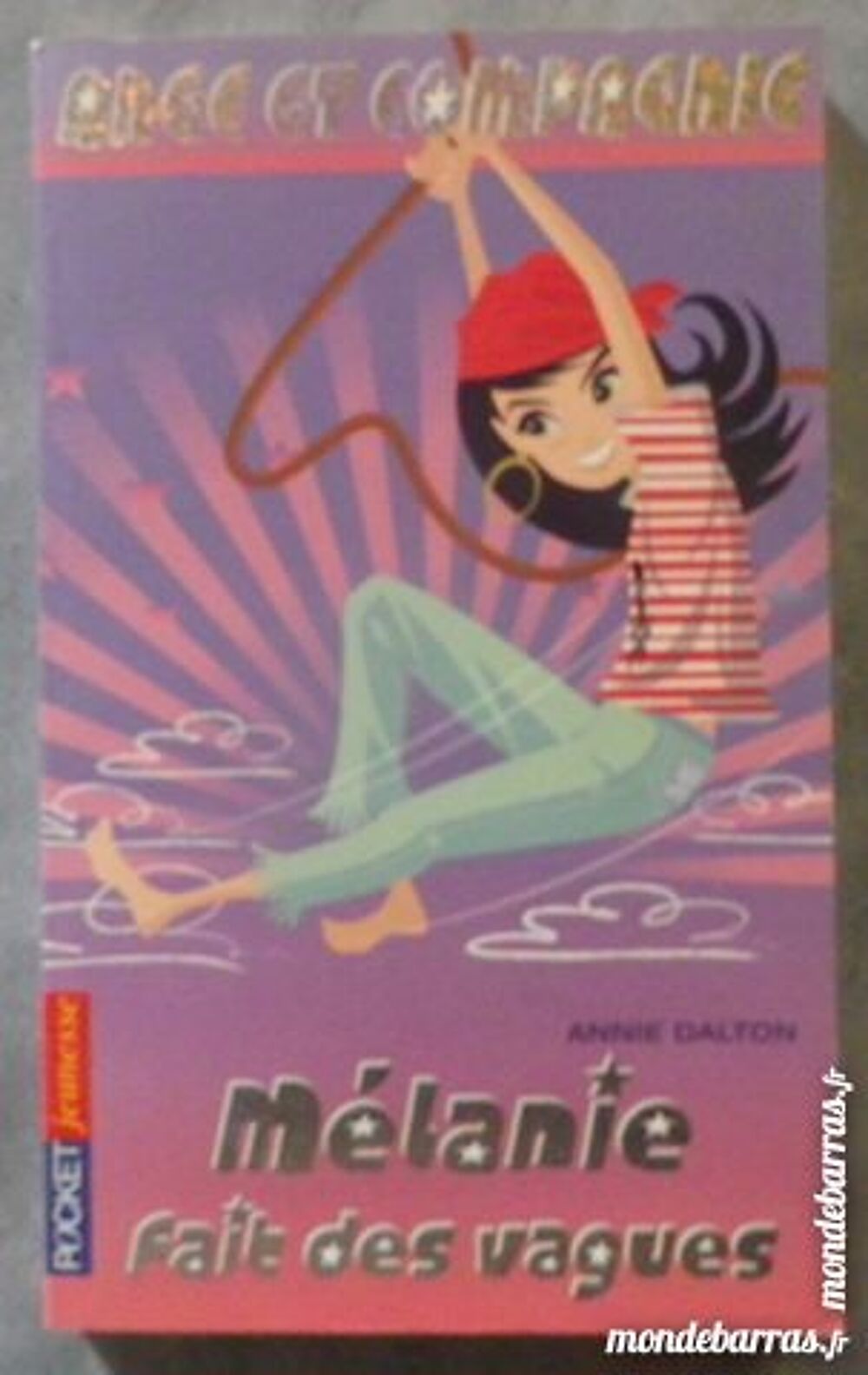ANGE ET COMPAGNIE T07 MELANIE FAIT DES VAGUES Livres et BD