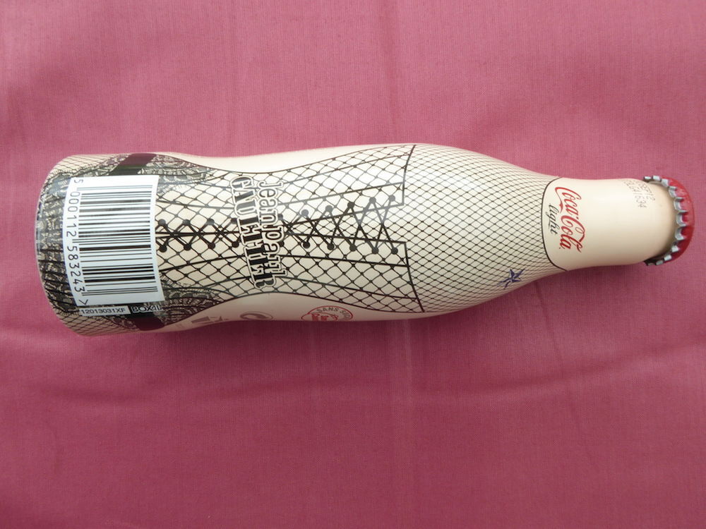 Bouteille coca-cola jean paul gaultier tatoo 2012 Décoration