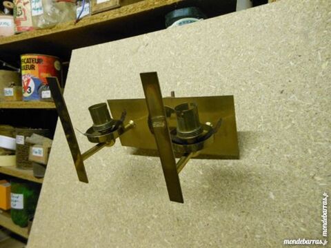 applique en laiton 63p64 6 Grézieu-la-Varenne (69)
