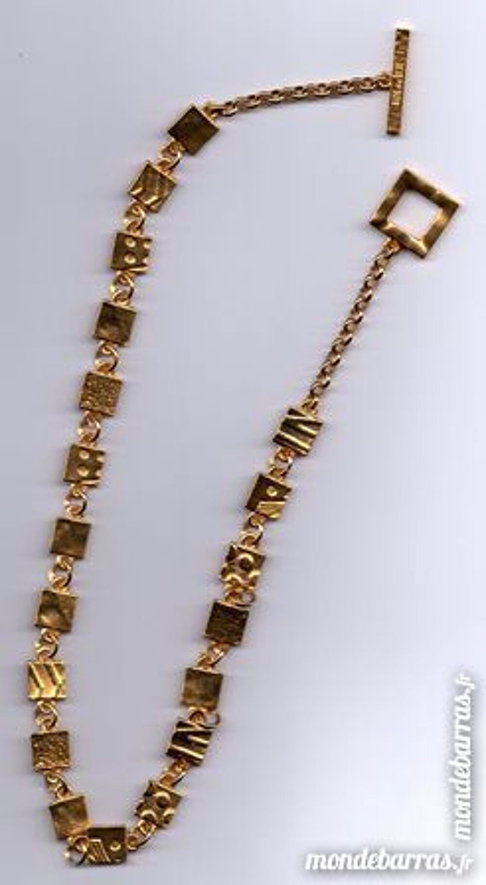 COLLIER DESIGN BICHE DE BERE Bijoux et montres