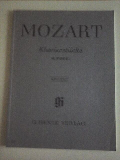 PIECES POUR PIANO-MOZART 16 Albi (81)