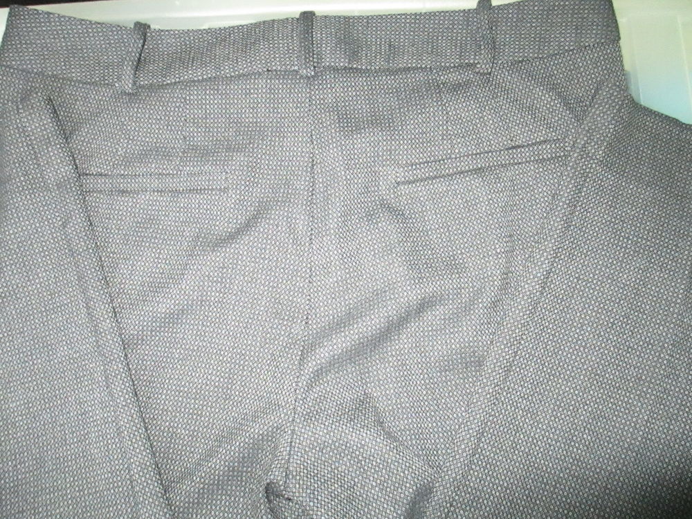 Pantalon 7/8&egrave; Zara T42 gris Vtements