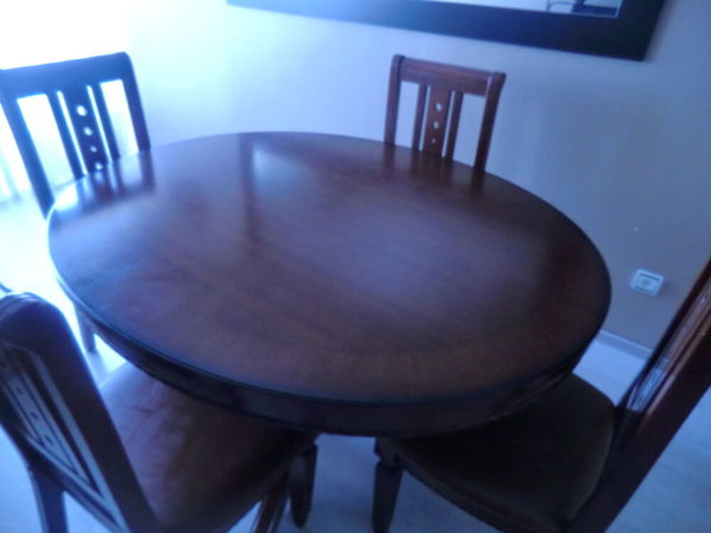 vente table +chaises Meubles