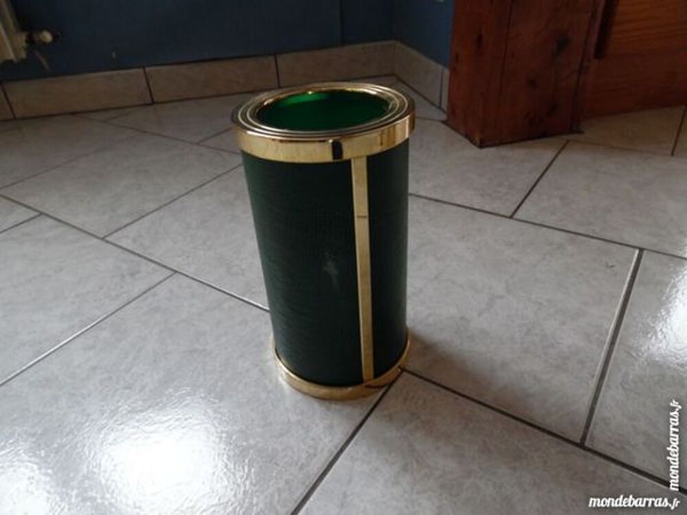 r&eacute;servoir pour bouteille, coloris vert/dor&eacute; Cuisine