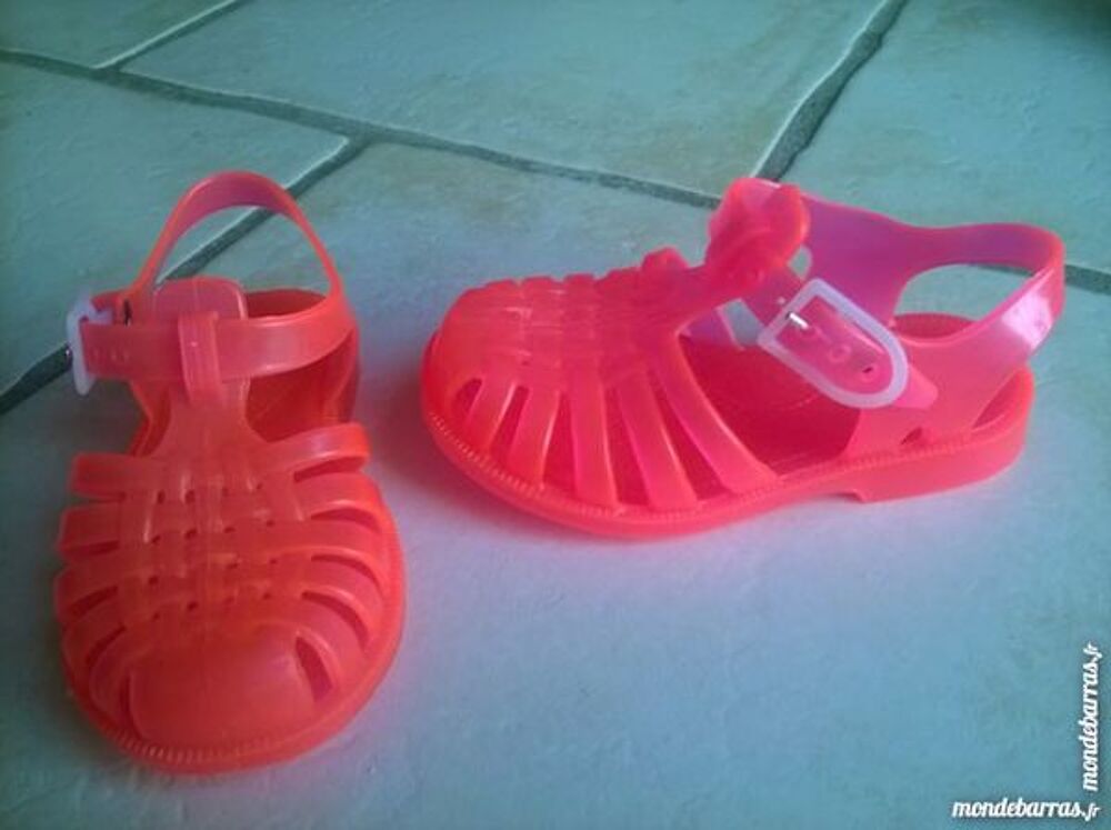 Chaussures de plage - pointure 23 Chaussures
