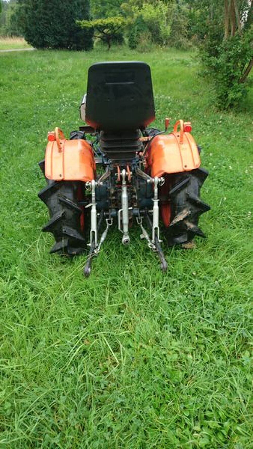 Kubota B 7000 4 RM Diesel Jardin