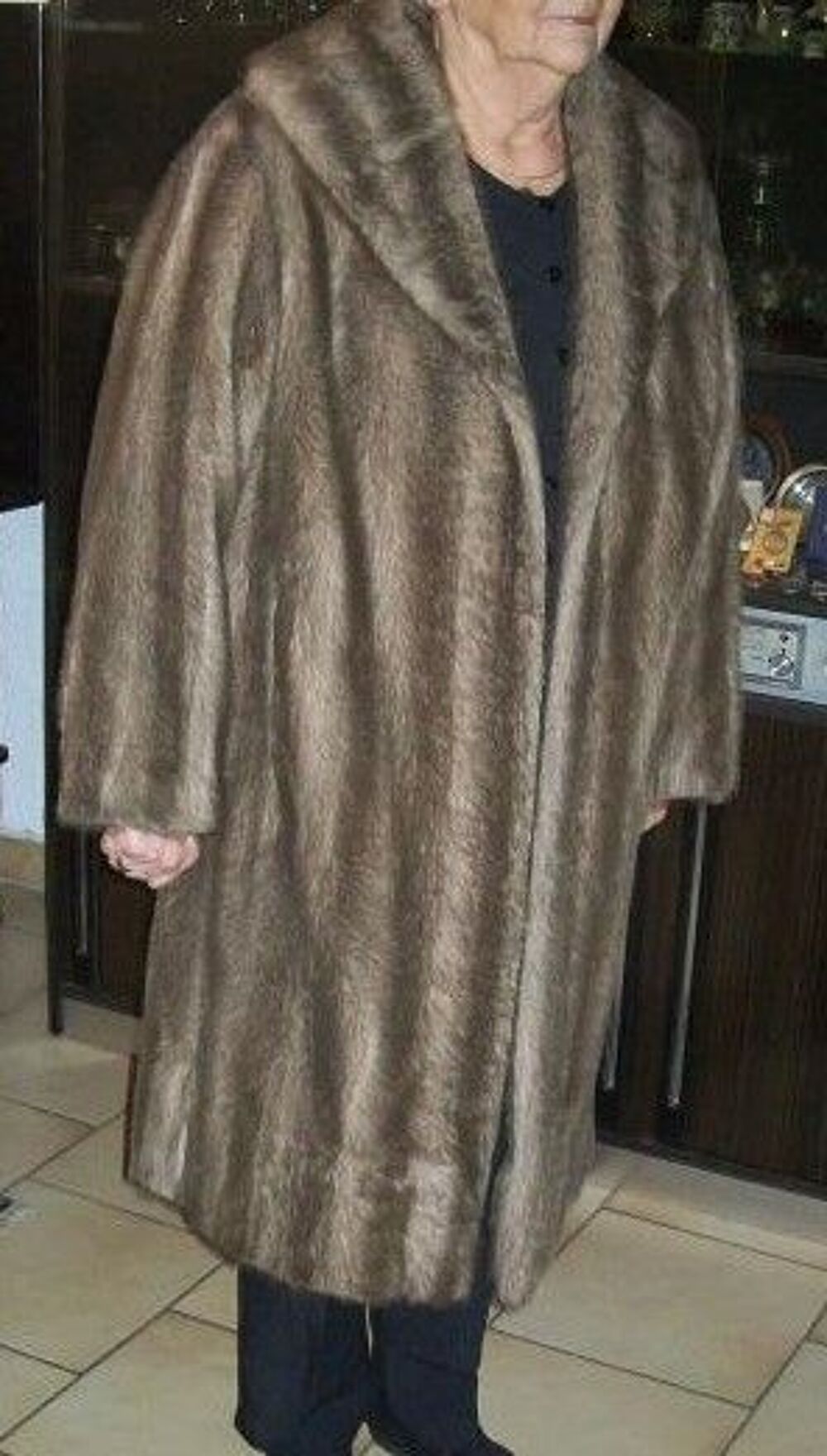 Manteau fausse fourrure Vêtements