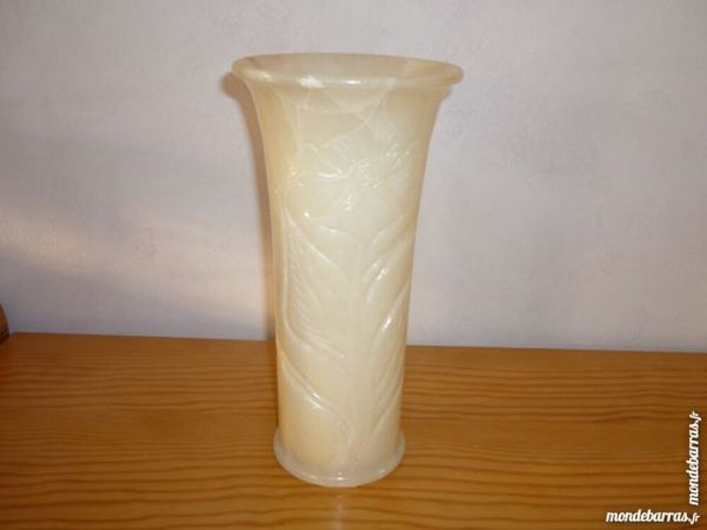 Vase blanc opaline Dcoration