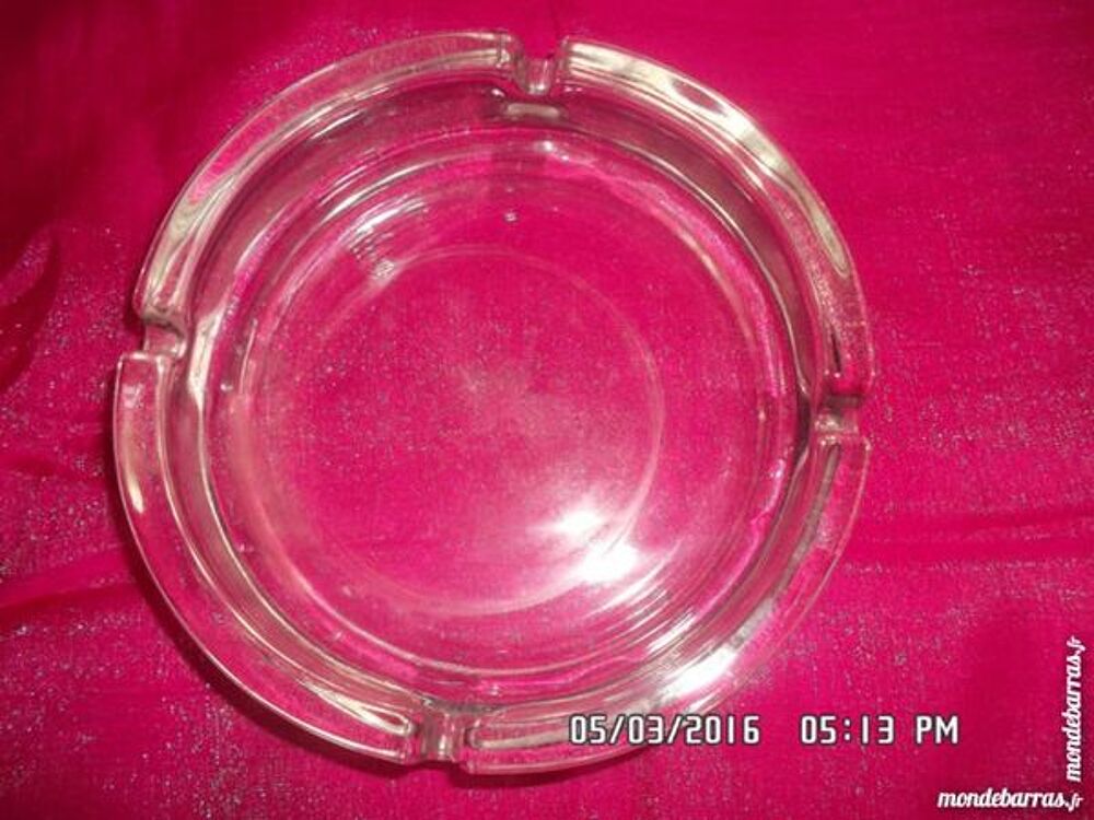 CENDRIER TRANSPARENT EN VERRE Cuisine