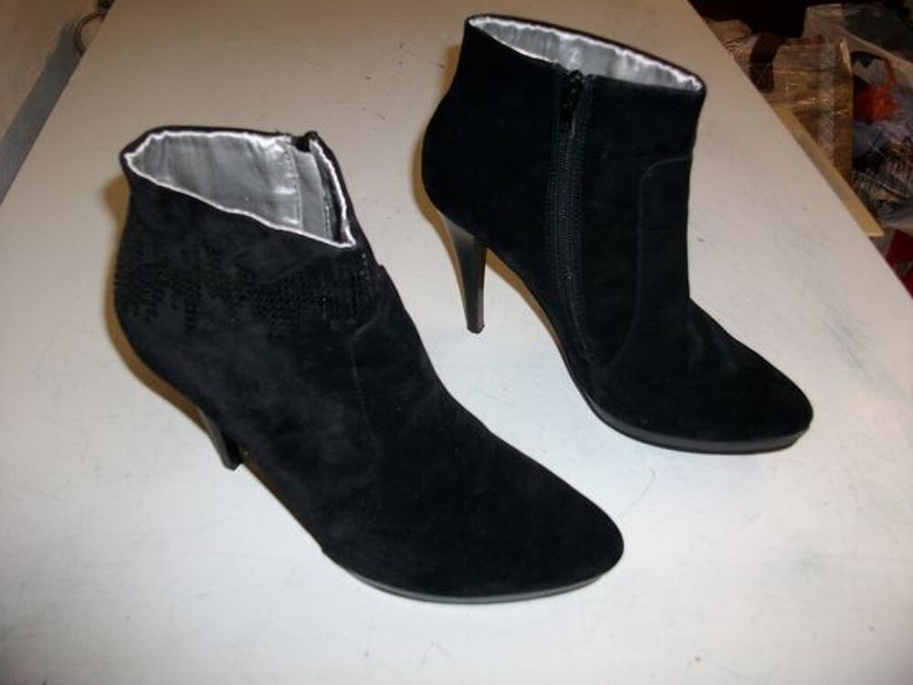 Bottines Noir haut stri&eacute; brillant- talon de 11 cm en pt 39 Chaussures