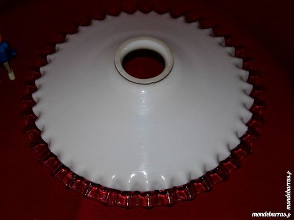 LUSTRE DENTELLE SUSPENSION ABAT JOUR OPALINE Décoration