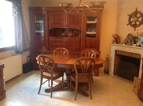 Table salle a manger et 4 chaises meurisier 350 Villepreux (78)