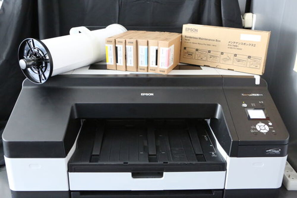 imprimante EPSON stylus 4900 passe tout formats 
Photos/Video/TV