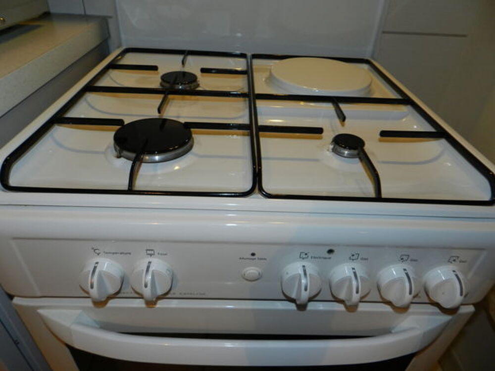 CUISINIERE BRANDT MIXTE 3 FEUX GAZ 1 PLAQUE ELECTRIQUE Electroménager