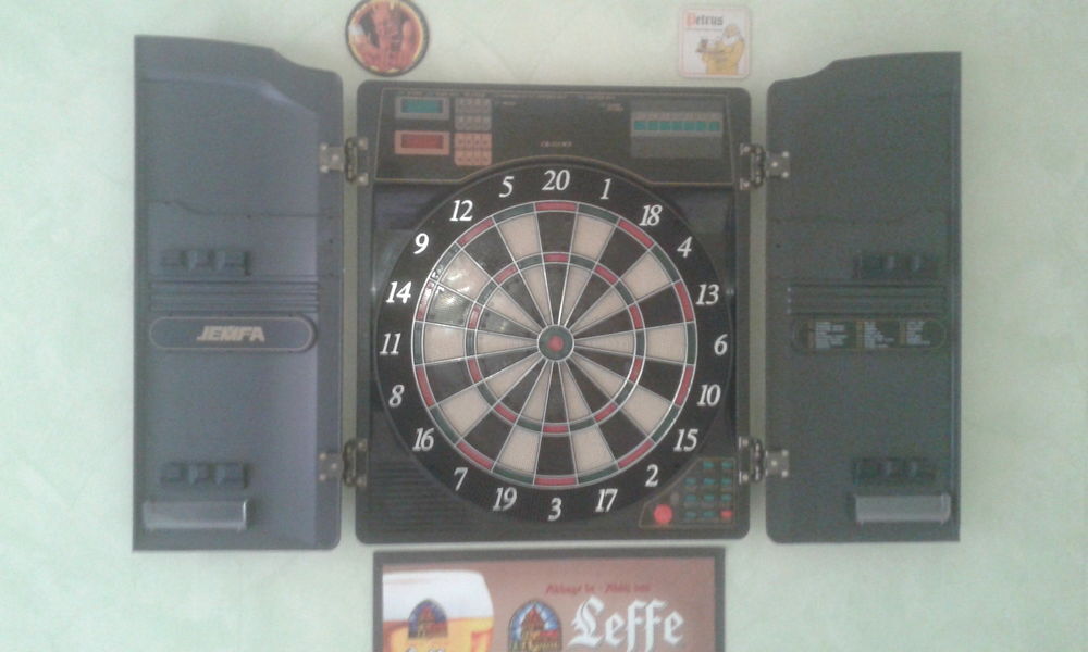 Armoire flechette Jeux / jouets