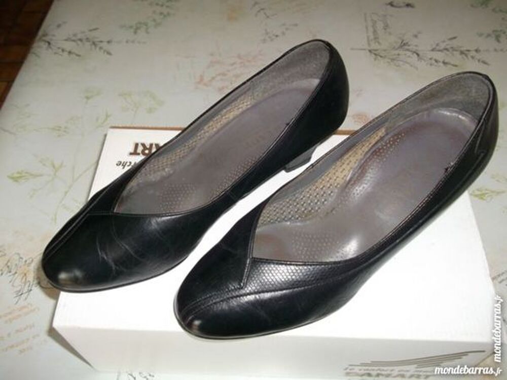 CHAUSSURES DAMART Chaussures
