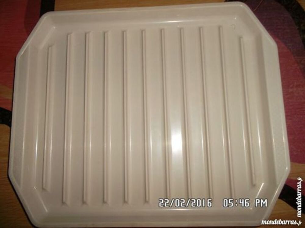 plateau stri&eacute; en pvc Cuisine