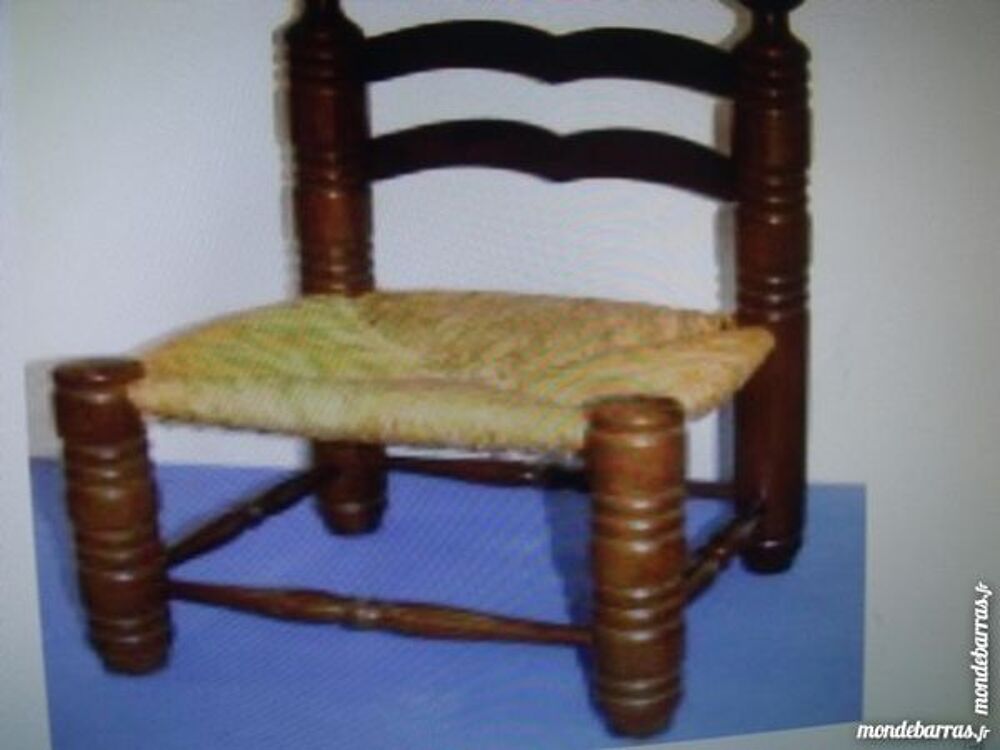 chaisse originale en paille Meubles