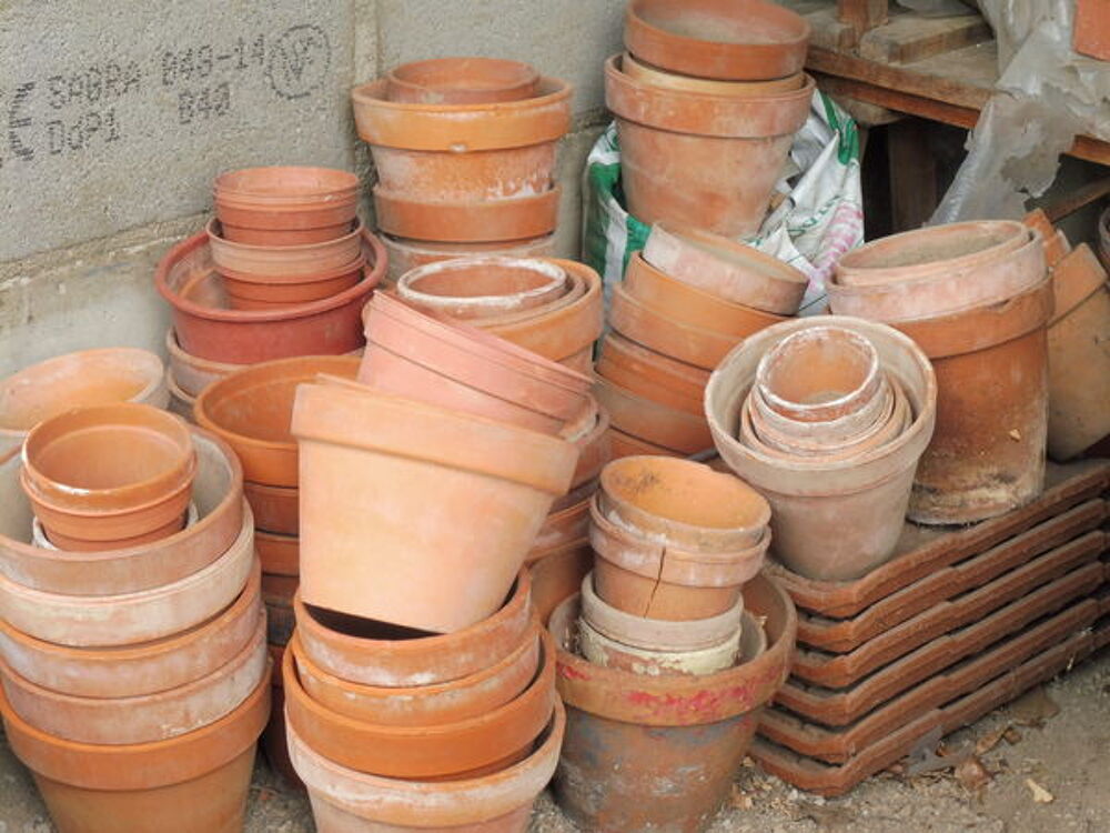 Pots de fleurs en terre cuite Jardin