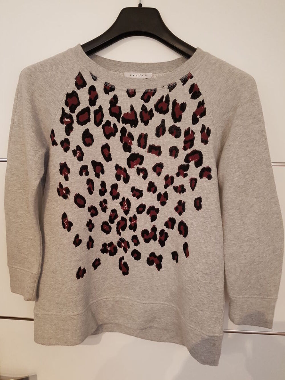 SANDRO PULL ANGORA MOTIF L&eacute;opard taille 1 34/36 Vêtements