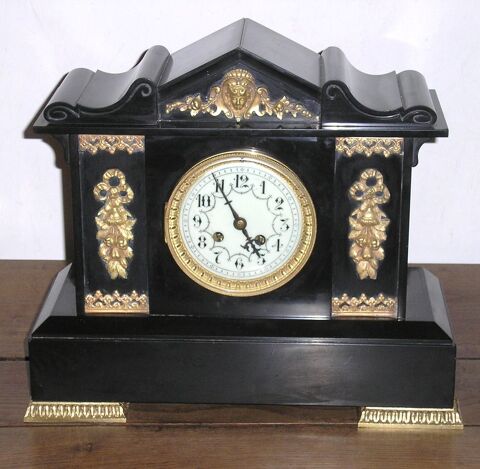 Pendule (Garniture de chemine) 420 Avallon (89)