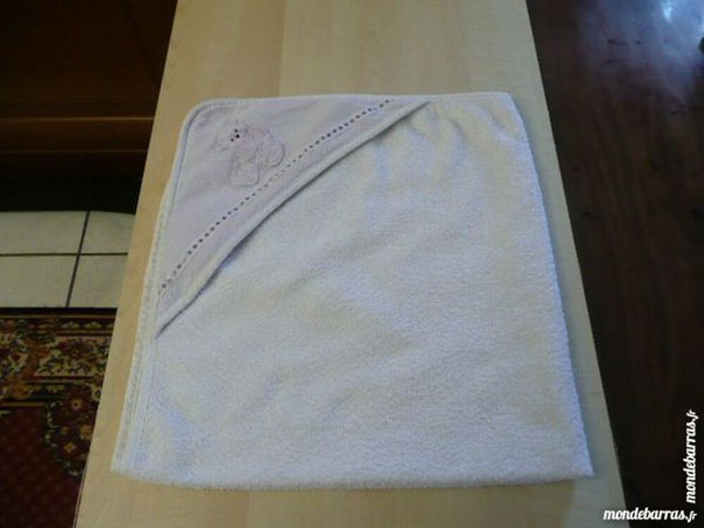 SERVIETTE DE TOILETTE BEBE PARME Puériculture