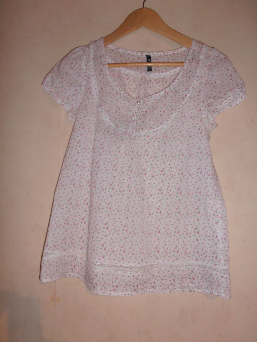 Tunique fleurie (80) Vêtements