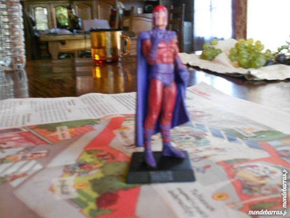 FIGURINE EAGLEMOSS MARVEL N&deg;5 MAGNETO Jeux / jouets